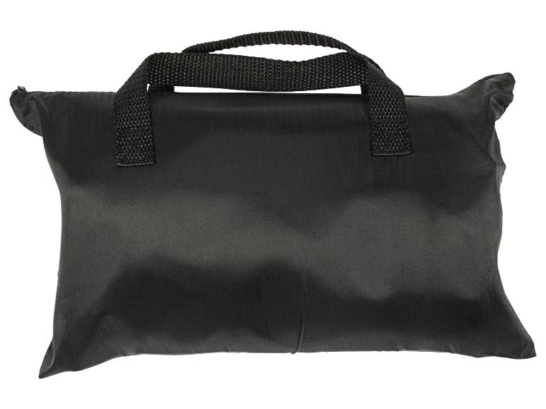 Een zwarte nylon draagtas met stevige handvatten.