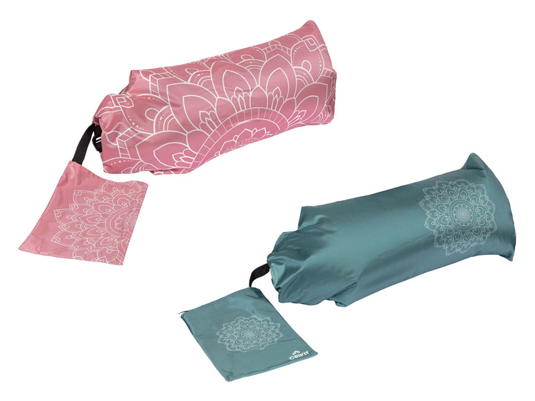 Deux tapis de yoga pliables avec imprimé mandala, rose et turquoise, avec le logo Crivit