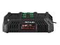 Chargeur de batterie double avec indicateurs LED et tableau des temps de charge pour différentes capacités.