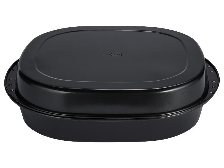 Een zwarte ovenschotel met deksel van het merk Living.