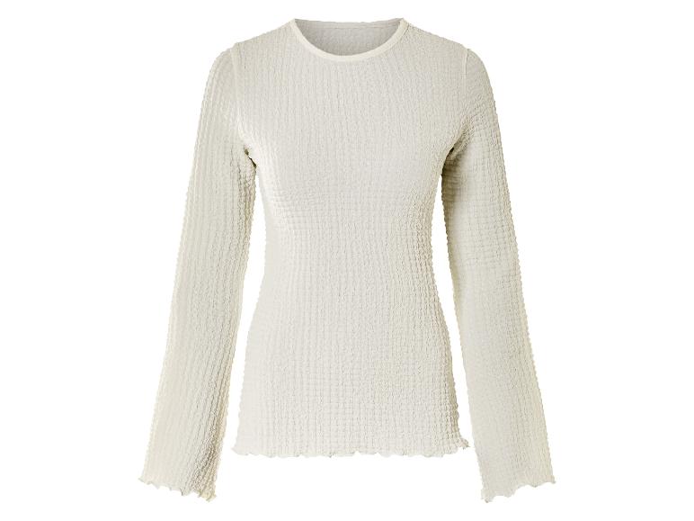 Een wit, gerimpeld longsleeve shirt.
