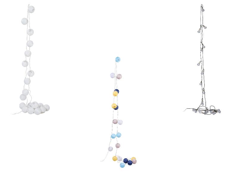Guirlandes lumineuses : boules papier, ampoules LED colorées.