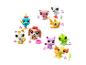 Een collectie kleurrijke Littlest Pet Shop figuren, waaronder een vogel, kat, hond en andere dieren.
