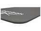 Een grijze Reebok fitnessmat met ribbels.