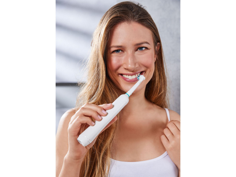 Aller en mode plein écran Oral-B Brosse à dents électrique »Pro1 750« - Photo 2