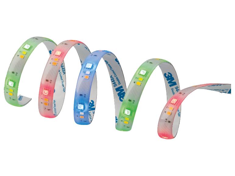 Bandes LED colorées avec adhésif 3M, enroulées, sur fond blanc.