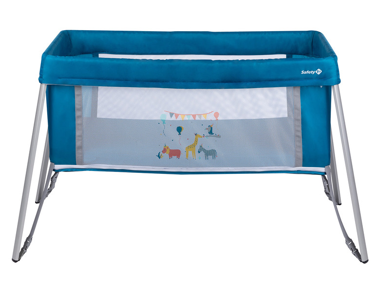 Een blauwe Safety 1st babywieg met dierenprint.