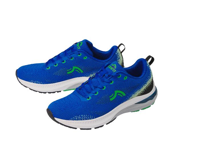 Twee paar blauwe Crivit sportschoenen.