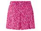 Roze shorts met bloemenprint.
