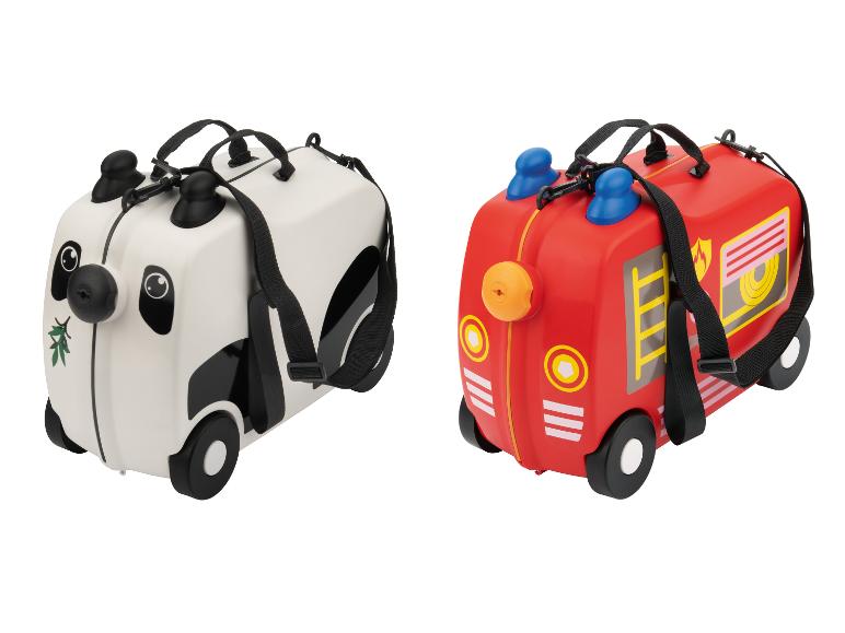 Kinderkoffers in de vorm van een witte panda en een rode brandweerwagen.