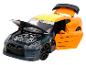 Une voiture jouet Nissan GT-R orange et grise avec le capot et la porte ouverts.