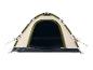 Tente de camping beige et verte, ouverte.