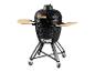 Zwarte kamado grill met houten zijplanken en wielen