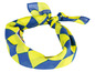 Een gele en blauwe bandana met een ruitpatroon.