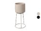 Pot de fleurs beige avec support en métal