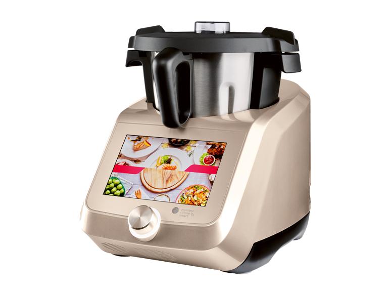 Een Monsieur Cuisine Smart multicooker met touchscreen en foto van gerechten