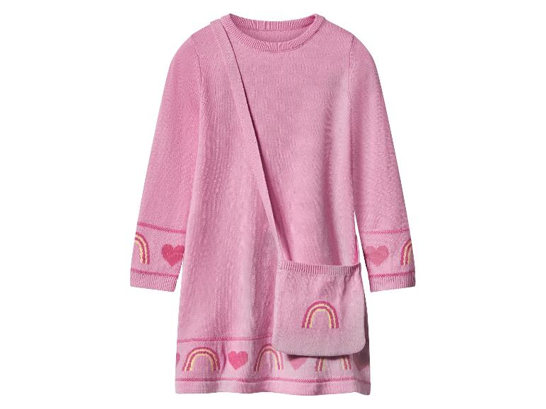 Robe en tricot rose avec imprimé arc-en-ciel et cœur et sac assorti.