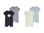 Baby rompers met sterren, strepen en een appelprint.