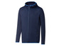 Une veste polaire bleu marine à capuche.