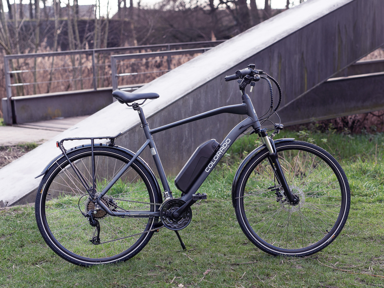 Colorado V lo lectrique trekking T700 28
