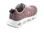 Een roze sportschoen met een witte zool en rode details.