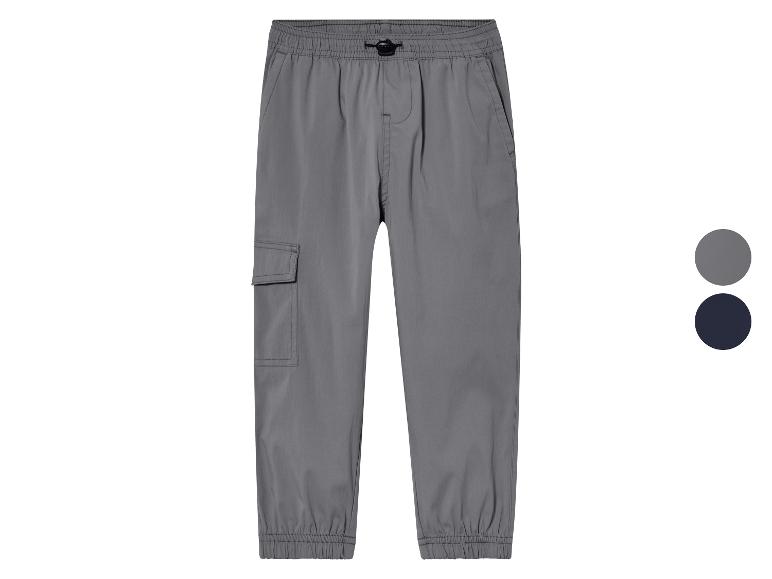 Grijze cargo broek met elastische tailleband.