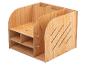 Houten bureau-organizer met meerdere vakken en planken.