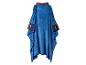 Blauwe pluizige poncho met bruine rand en de tekst 'CHASE'