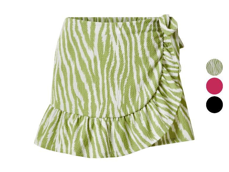 Dames minirok met groen-witte zebraprint, met ruches en een zijstrik.