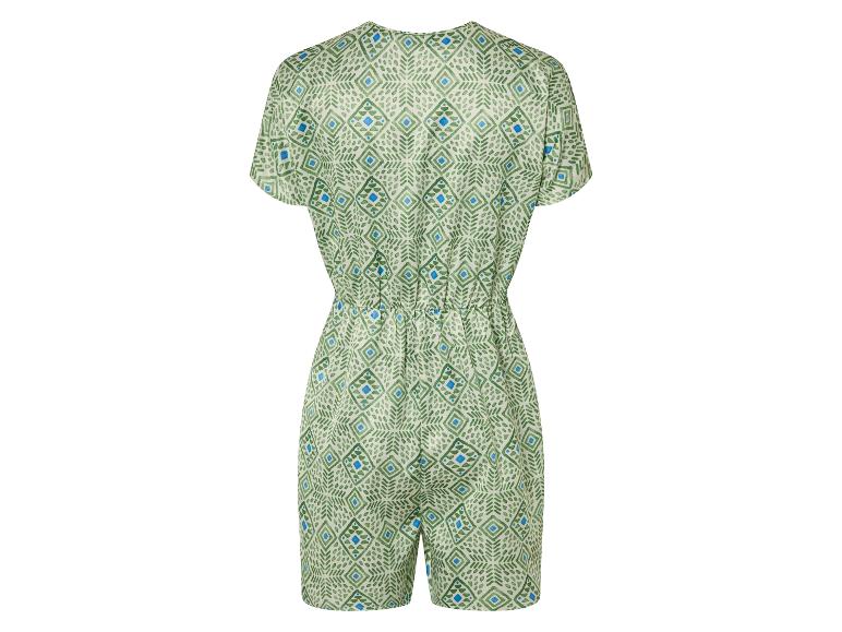 Combinaison courte à motif géométrique vert et bleu.