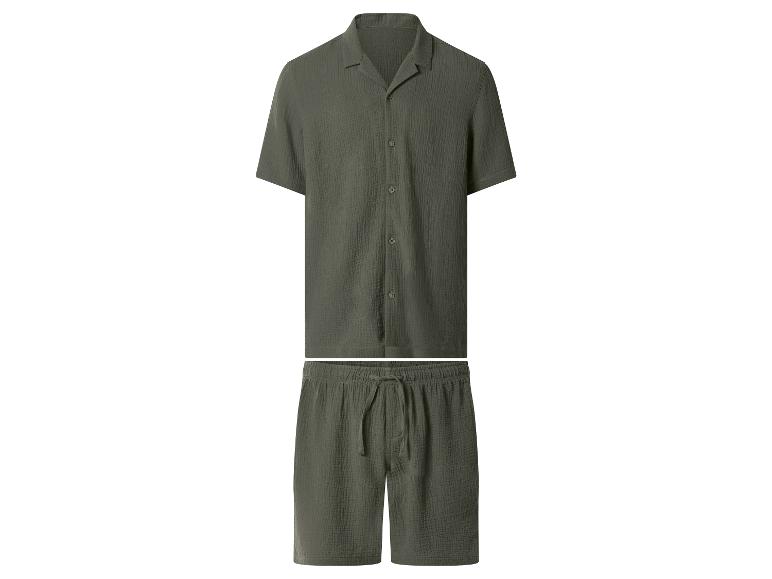 Heren set van overhemd met korte mouwen en korte broek in donkergroen, van getextureerde stof.
