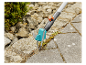 Outil de jardinage Gardena pour désherbage entre pavés.