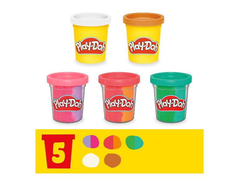 Cinq pots de pâte à modeler Play-Doh de différentes couleurs.