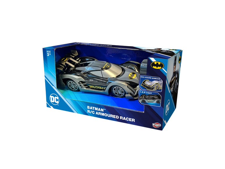 Une boîte avec une voiture de course blindée Batman R/C.