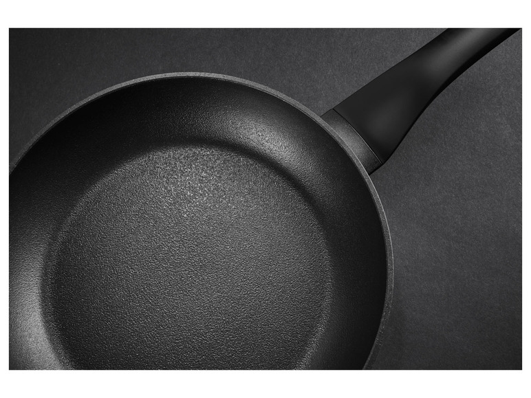 Ga naar volledige schermweergave: ERNESTO® Gegoten aluminium pan, Ø 24 cm, anti-aanbaklaag - afbeelding 3