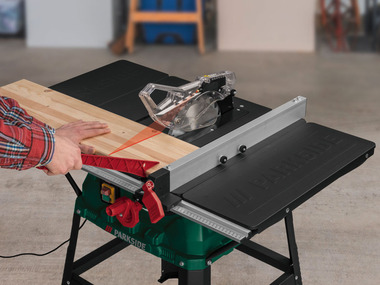 PARKSIDE® Scie circulaire sur table » PTKS 2000 H5 «, 2 000 W