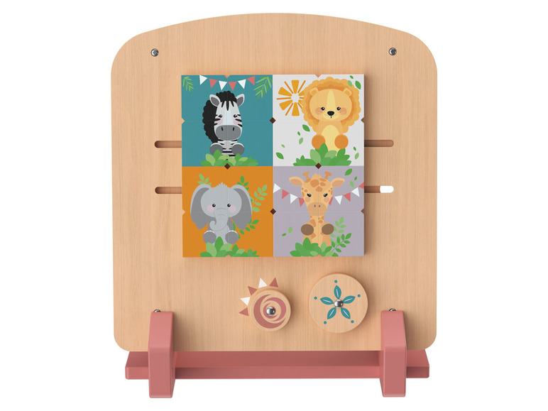 Houten speelgoed met dierenspeelgoed, waaronder een zebra, olifant, giraf en leeuw.