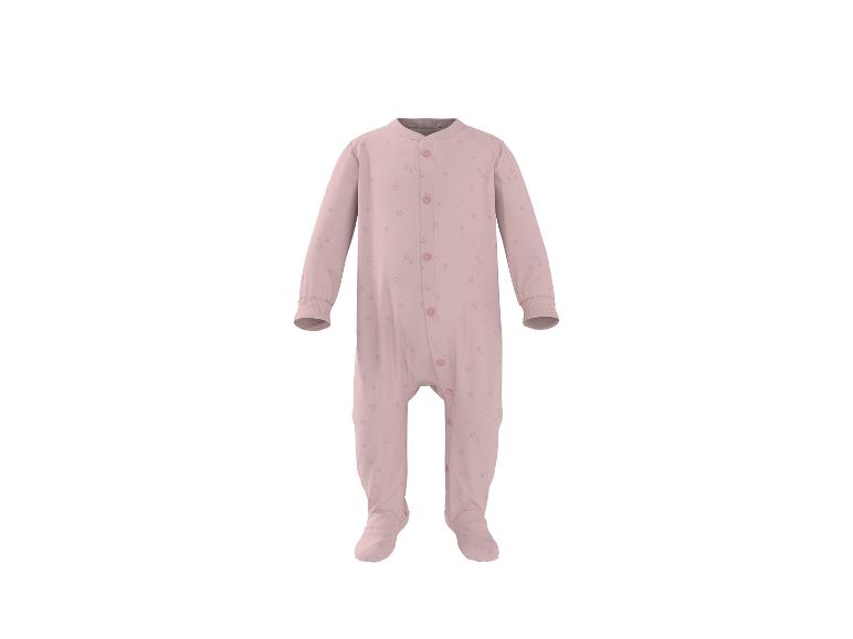 Roze babyboxpakje met sterrenprint en knoopsluiting