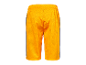Gele basketbalshorts met zwarte strepen.