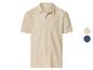 Beige poloshirt met korte mouwen en knopen, met beige en marineblauwe kleurstalen.