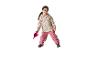 Kind in regenjas en -broek, met roze gieter.