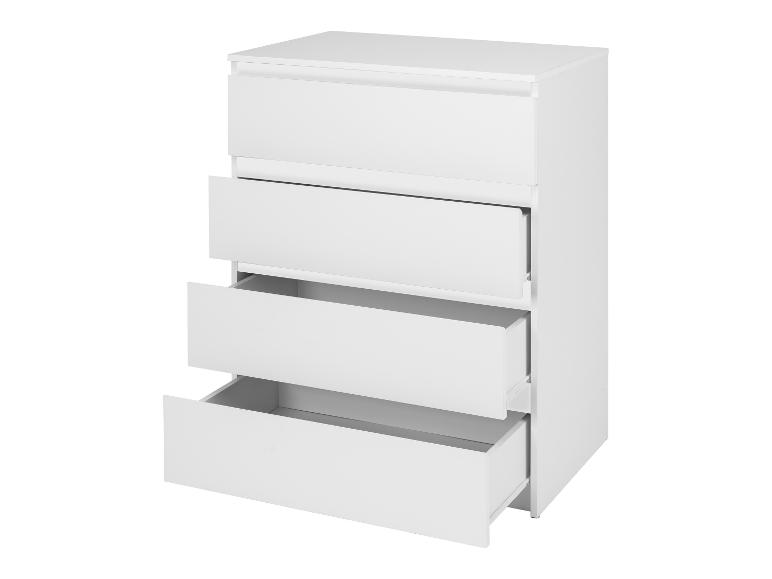 Een witte commode met vier laden, waarvan er één open is.