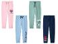 Quatre pantalons de survêtement pour enfants: rose avec Minnie Mouse, bleu clair avec Stitch, vert avec Mickey Mouse et bleu marine avec Spidey.