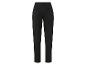 Pantalon noir avec des poches sur les côtés.