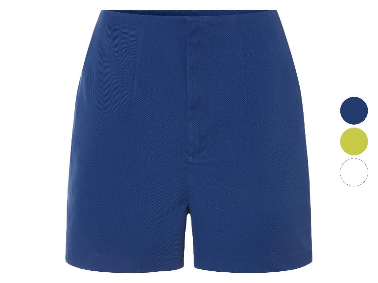 Blauwe korte broeken van stof, verkrijgbaar in diverse kleuren.