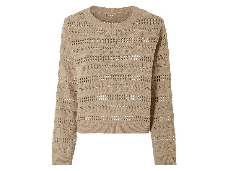 Pull en maille beige avec un motif ajouré.