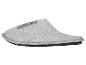 Grijze pantoffel met zwarte zool en abstract patroon op de wreef