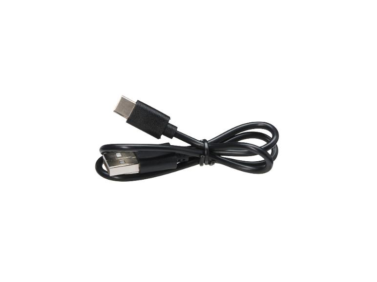 Câble de charge noir USB-C vers USB-A, enroulé