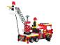 Speelgoedbrandweerwagen met drie brandweerfiguren en een uitschuifbare ladder.