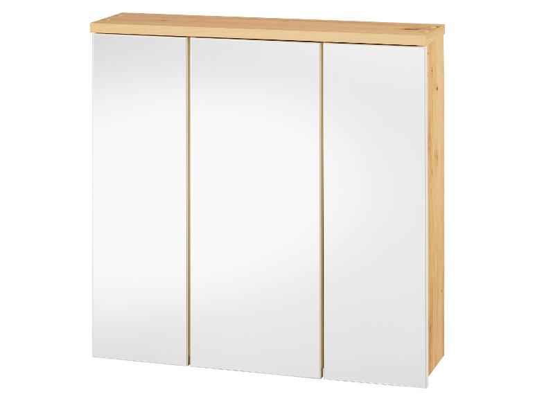 Meuble de salle de bain à trois portes miroir, finition bois clair.